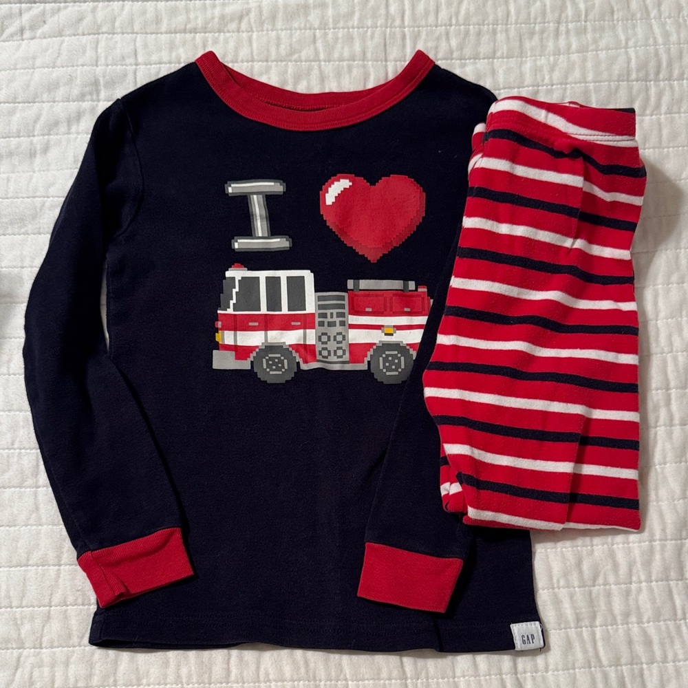 Pajamas - Picture 2 of 8